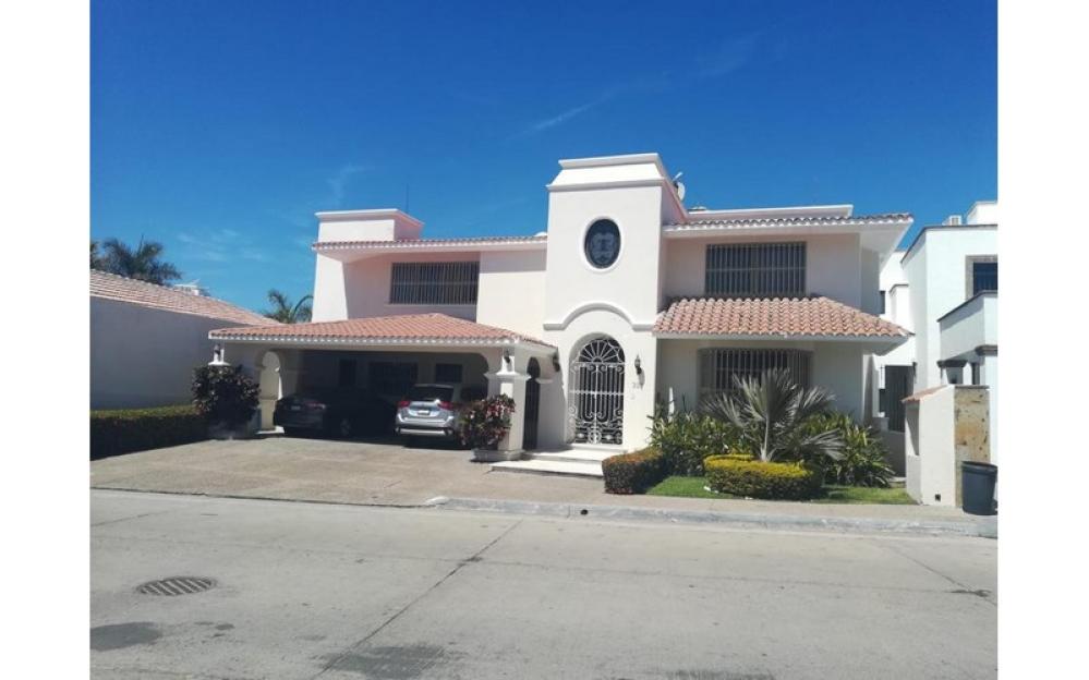 HOUSE FOR SALE IN THE CID MAZATLÁN