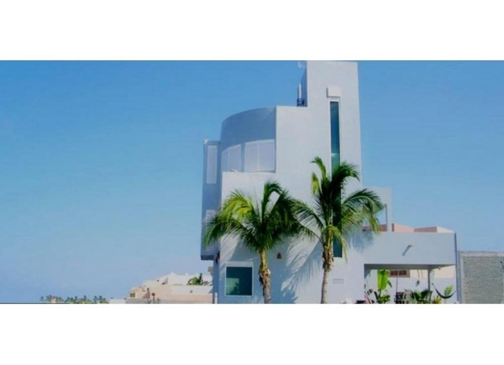 HOUSE FOR SALE ON BEACH ESCOPAMA