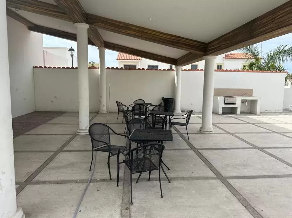 DEPARTAMENTO EN PLANTA BAJA EN FRACCIONAMIENTO MEDITERRANEO MAZATLAN.