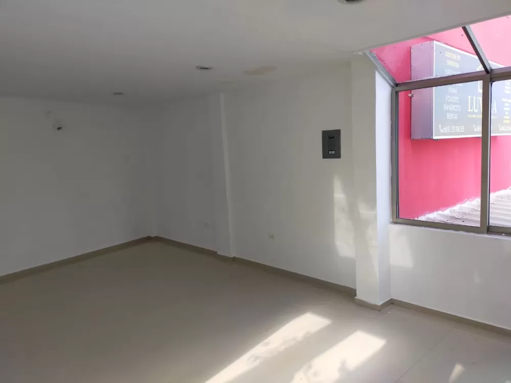 COMMERCIAL UNIT IN PLAZA NAJERA, MAZATLÁN, SINALOA