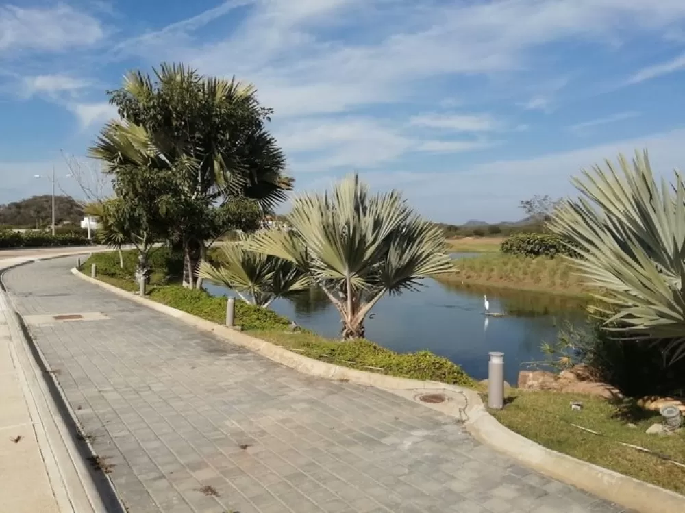 VENTA DE LOTES EN VEREDAS DEL MAR COTO 1