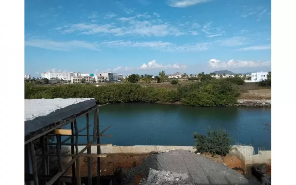 BEAUTIFUL HOUSE IN THE MARINA EL CID