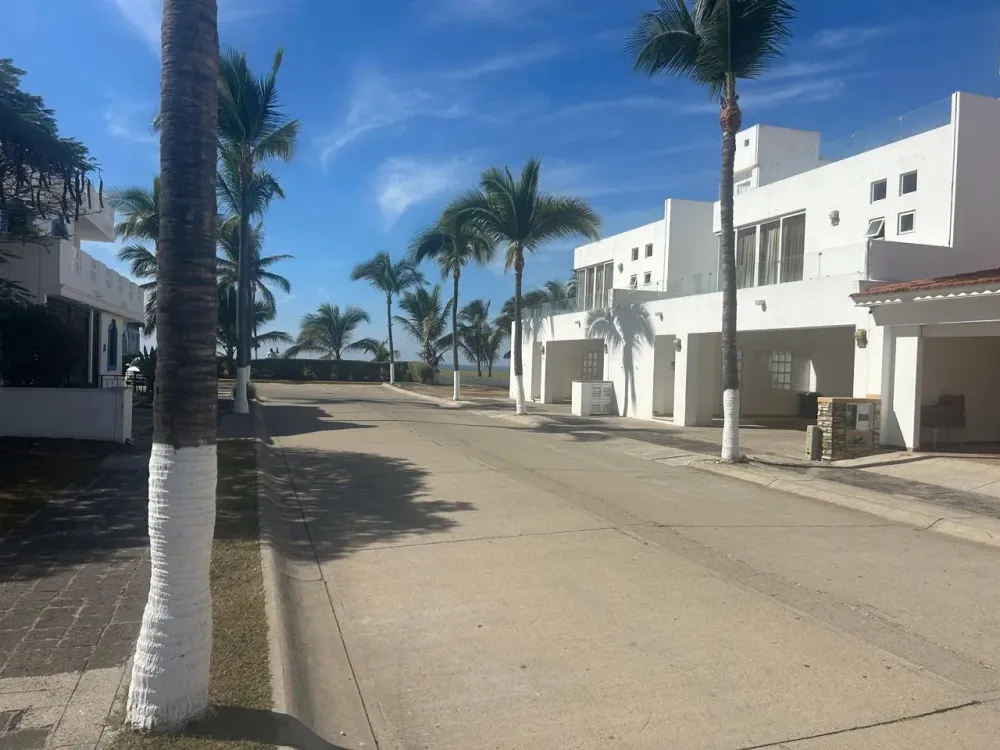 CASA EN CERRITOS RESORT