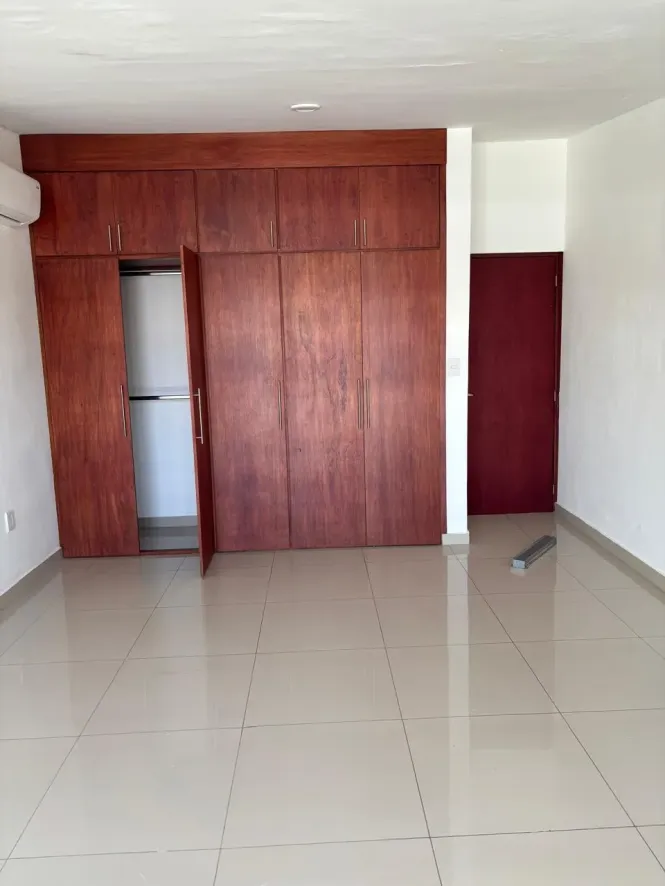 HOUSE IN RENT FRACTIONACIÓN SQUARE REFORM