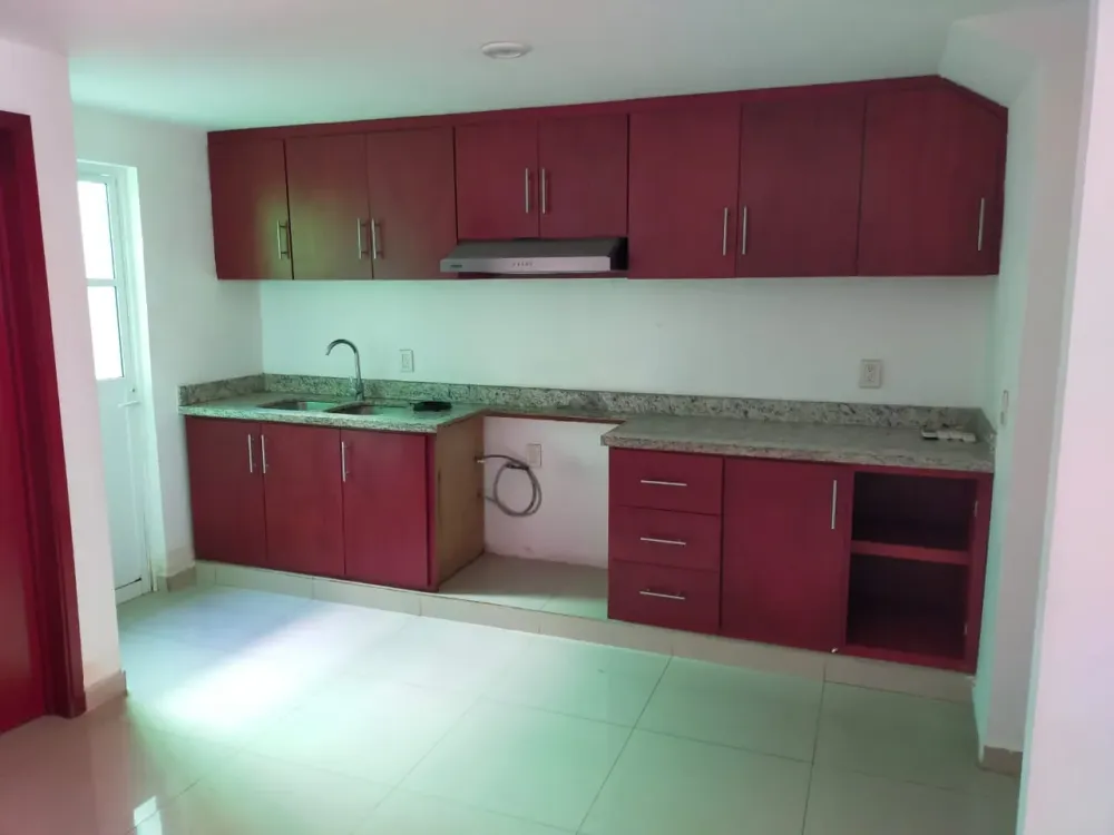 HOUSE IN RENT FRACTIONACIÓN SQUARE REFORM