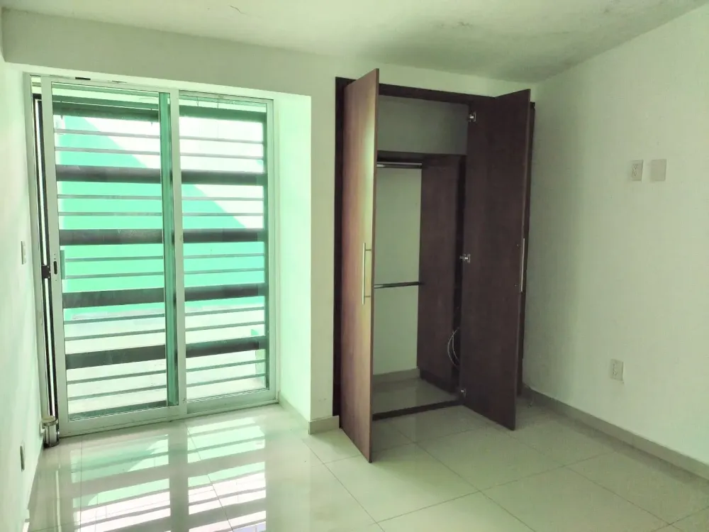 HOUSE IN RENT FRACTIONACIÓN SQUARE REFORM