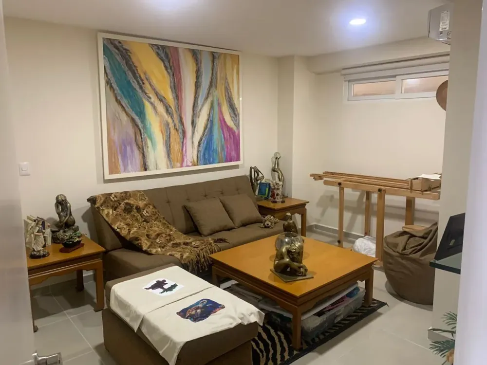 JUNIOR PENTHOUSE IN CRISTALBAY TOWER