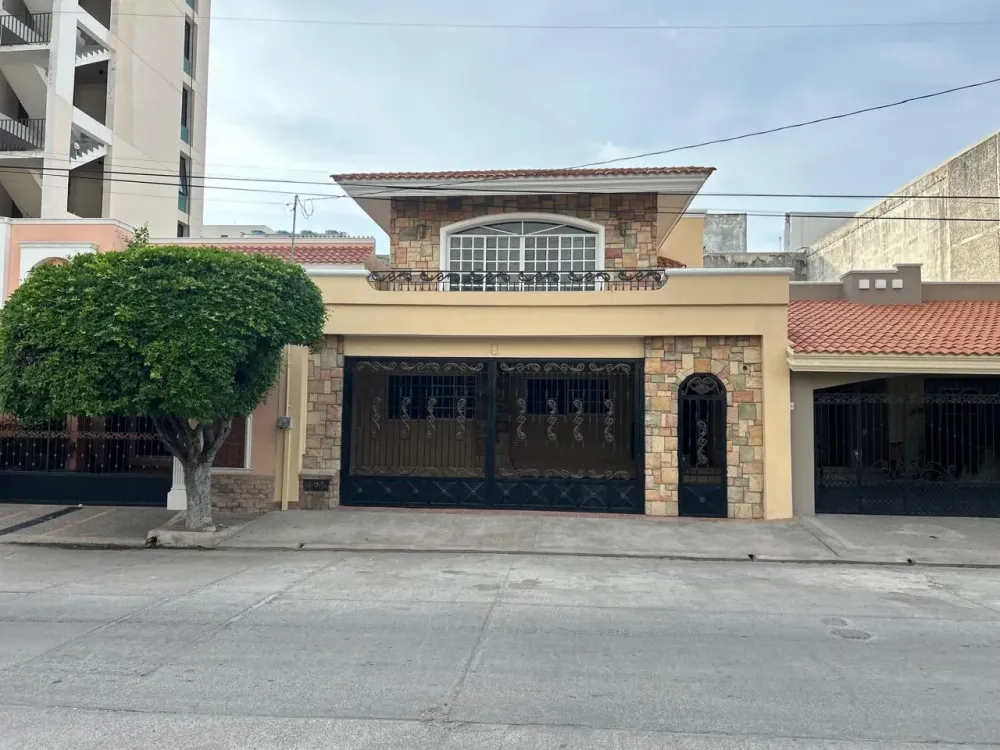 HOUSE IN COLONIA PALOS PRIETOS